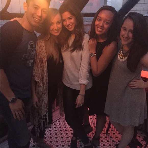 Meet your Posher, Alison - Picture 6 of 7